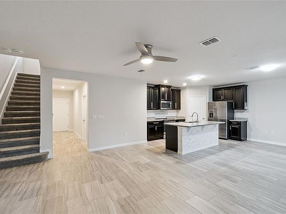 4th image of 4406 SILVER CREEK STREET