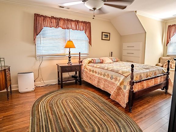 24th image of 199 Liles Ln