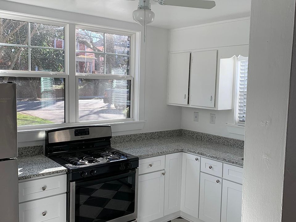 Newly renovated kitchen!
