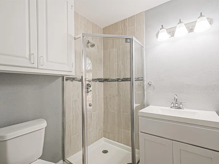 4319 Pine Meadow Dr — Photo 16