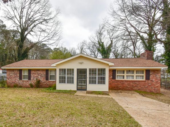 2 Overhill Rd