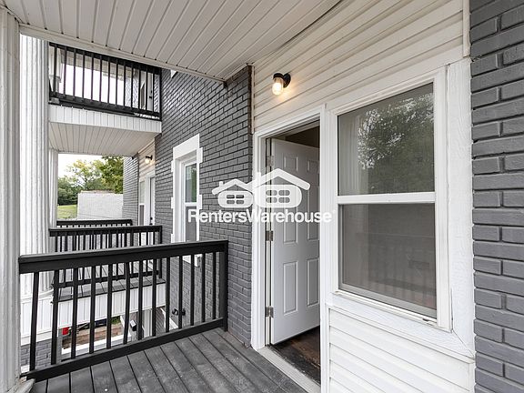 3rd image of 2305 E 37th St Unit 1E