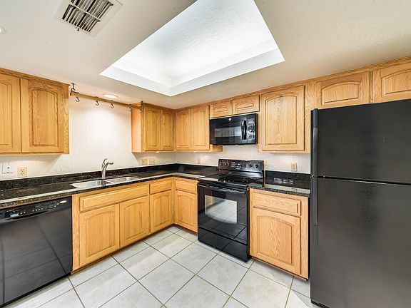 3rd image of 5812 N 12th St Unit 8