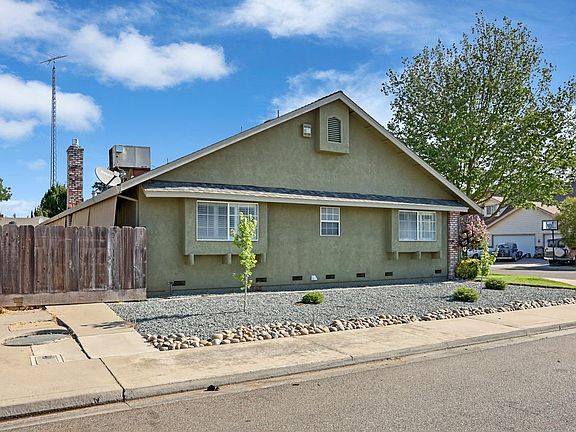 4th image of 2201 Carmichael Way