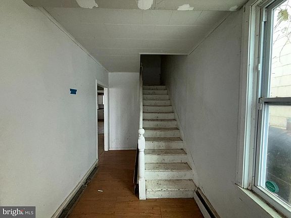 5th image of 1819 Armstrong Valley Rd