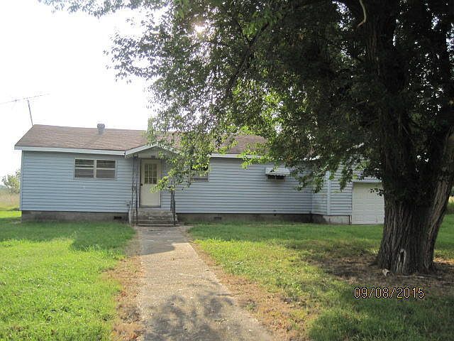 1st image of 211 E Grand Ave