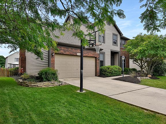 2nd image of 3742 Pleasantbrook Dr