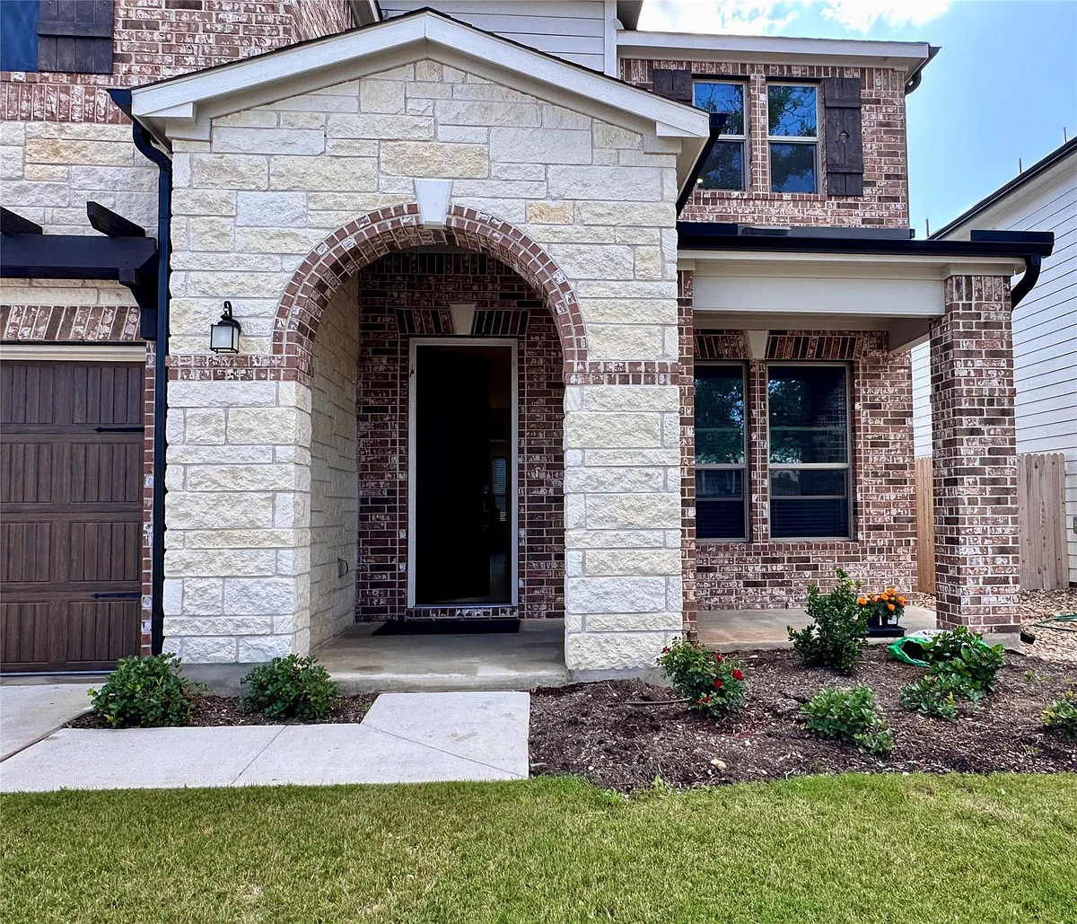 Building Photo - 1709 River Plateau Dr