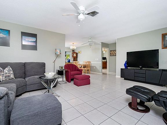 5th image of 1842 Neptune Dr