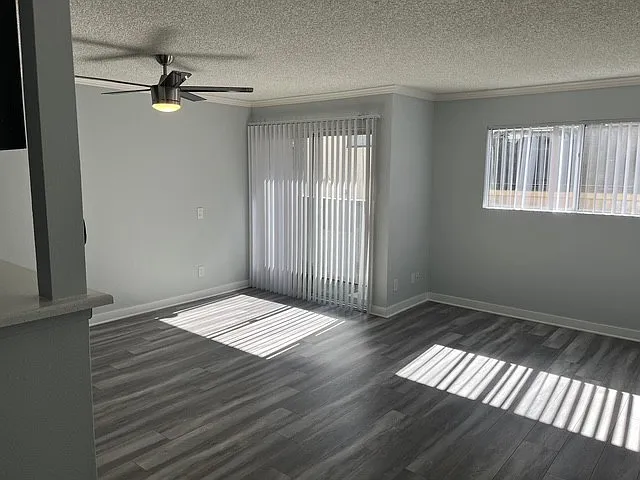 BAIRD APARTMENTS — Photo 15