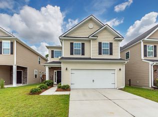 447 Whispering Breeze Ln, Summerville, SC 29486