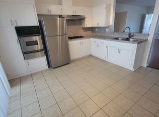 1521 E Windsor Rd #23, Glendale, CA 91205