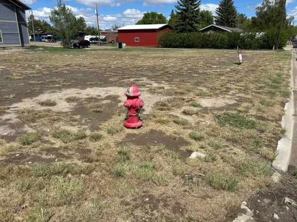 Nan Saint Marys Ave, Shelby, MT 59474