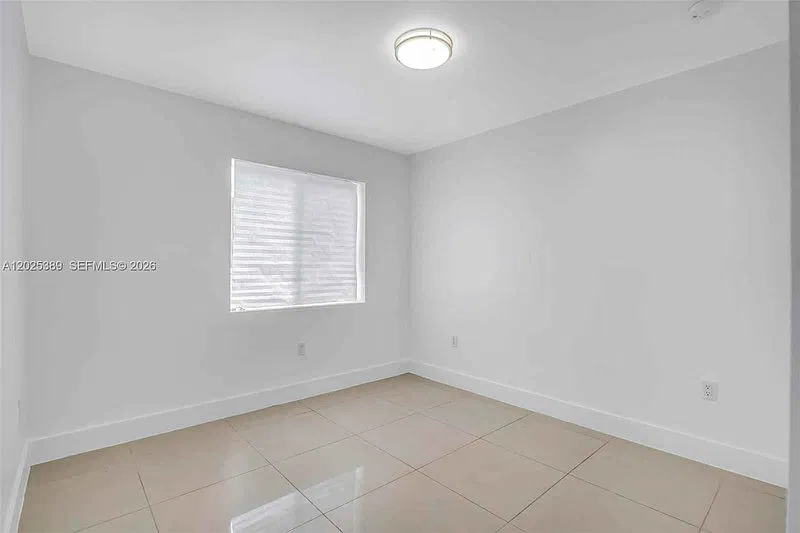 1180 Nw 67th St # 2 Miami, Fl 33150 — Photo 3