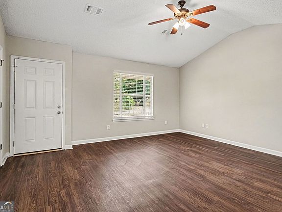 5th image of 7471 Chads Cir