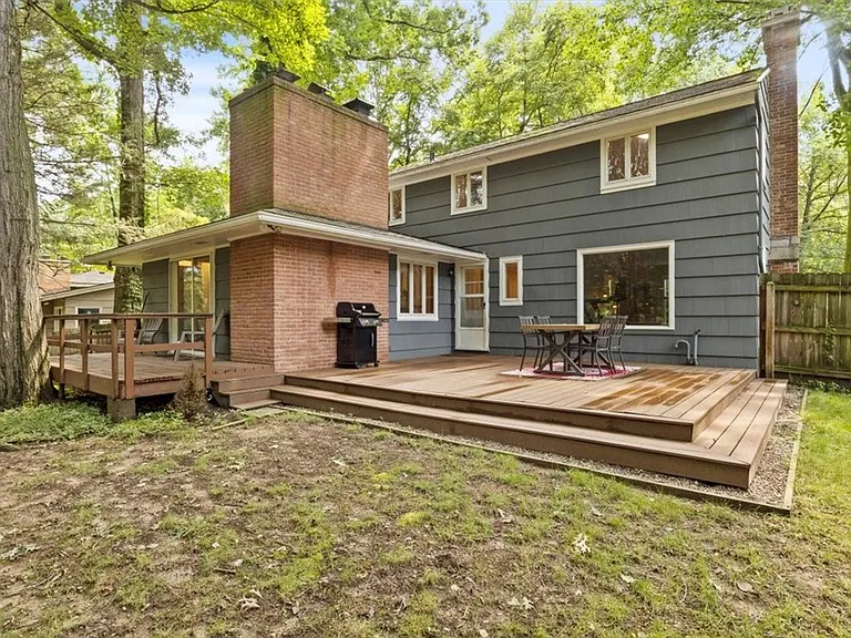 485 Oakridge Dr — Photo 31