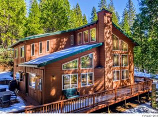 726 Loganberry Ln, Arnold, CA 95223