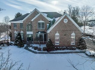 39 Wyckoff Dr, Pittstown, NJ 08867