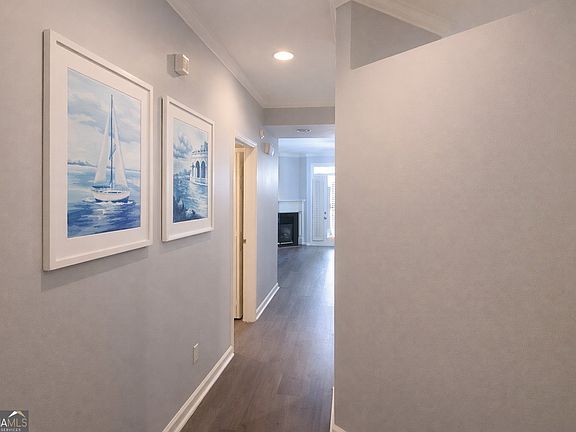 3rd image of 3047 Lenox Rd NE APT 2107