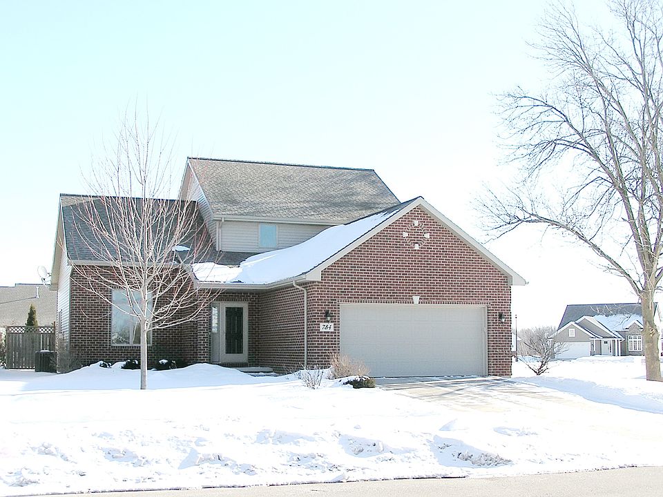 1st image of 784 E River Dr