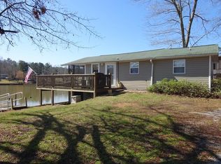 1120 New Zion Rd, Hodges, SC 29653