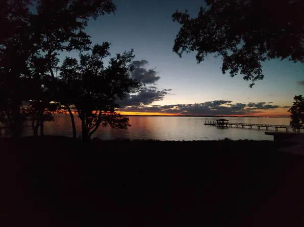 47 Bay Point Rd, Saint Helena Island, SC 29920