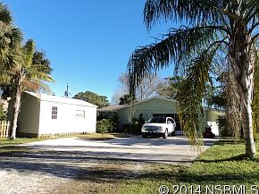 3rd image of 2403 Vista Palm Dr