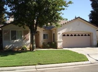 6204 W Chennault Ave, Fresno, CA