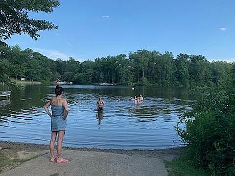 2nd image of 7380 Lakeshore Dr
