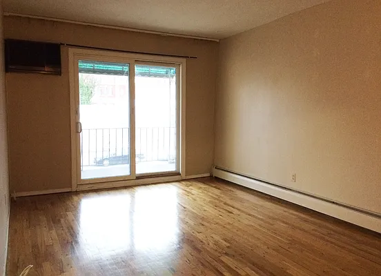 Rented by BuySell Real Estate Inc | media 19