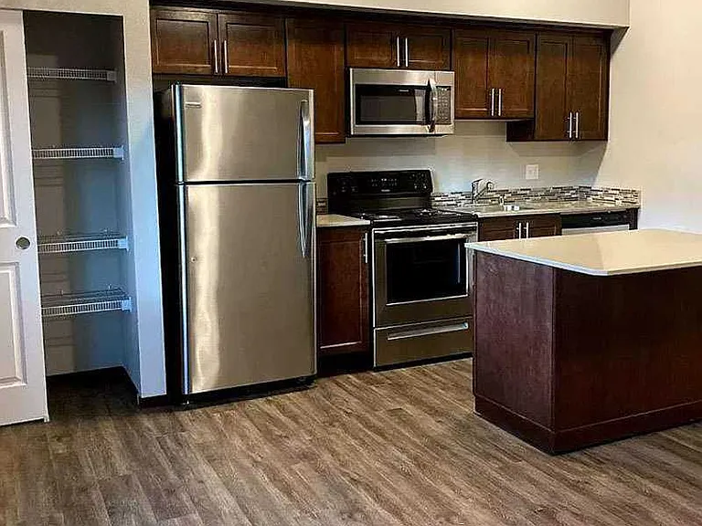 EMORY LOFTS — Photo 21