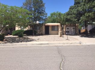 817 Muriel St NE, Albuquerque, NM 87123