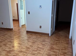 8013 Lake Dr APT 105, Doral, FL 33166