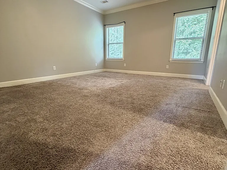 4512 Western Woods Dr — Photo 8