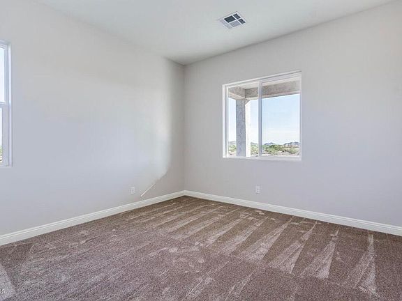 5th image of 551 W Larimer St