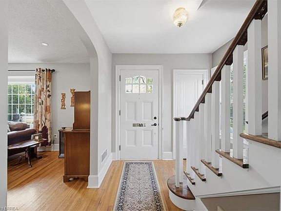 5th image of 55 Jane St