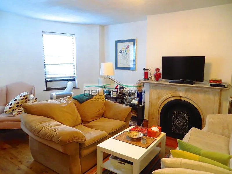 1 bed, 550 sqft, $3,000 — Photo 3