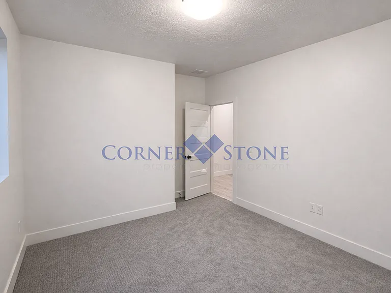 5049 N Brock Ave — Photo 13