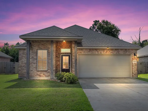 3808 W Lake Michele Cr, Lake Charles, LA 70607