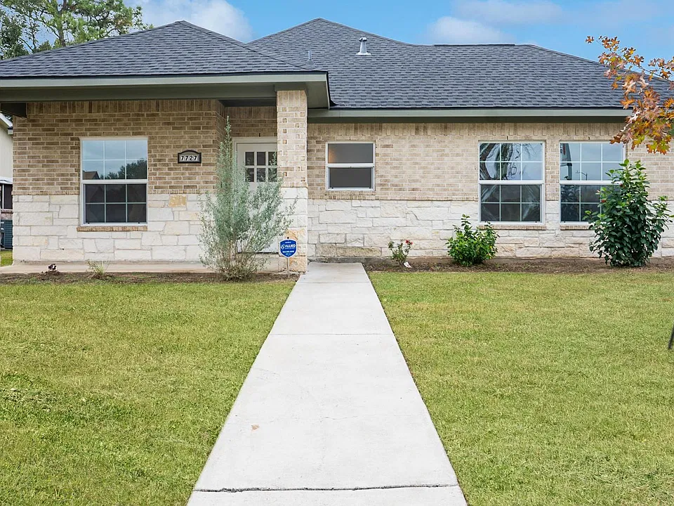 7727 Chasewood Dr