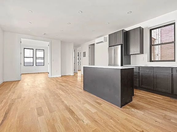 2nd image of 545 Brooklyn Ave APT 2