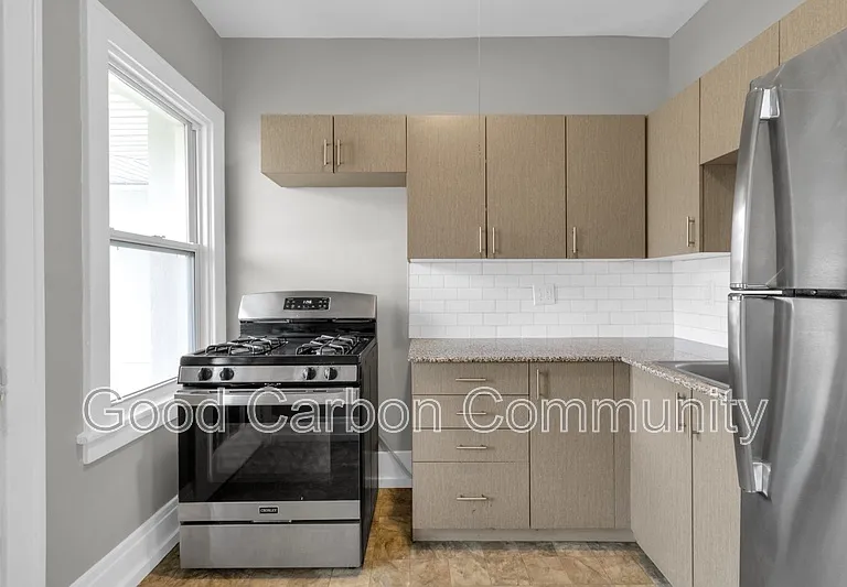 2096 Delaware Ave #7 — Photo 11