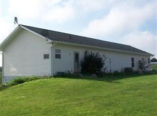 5586 County Rd N, Potosi, WI 53820