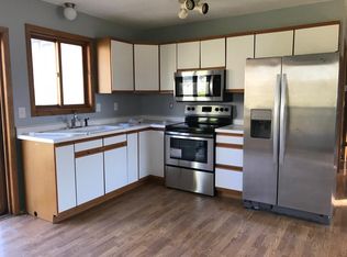 2125 White Bear Ave N #3, Saint Paul, MN 55109