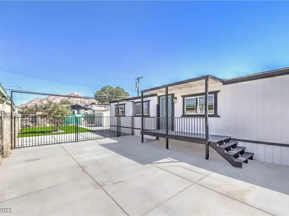 2030 Toiyabe St, Sunrise Manor, NV 89156
