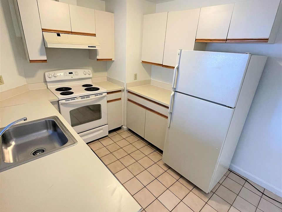 1st image of 410 Washington St APT 13