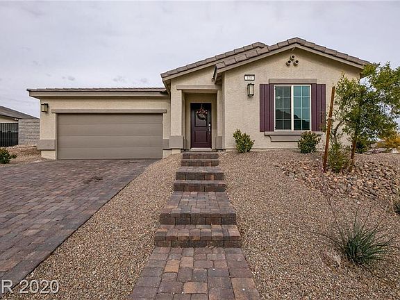 2nd image of 136 Sally Kaye Ln