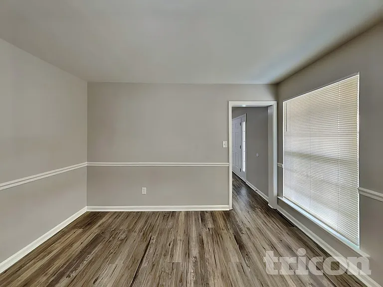 2120 Ballingarry Dr — Photo 5