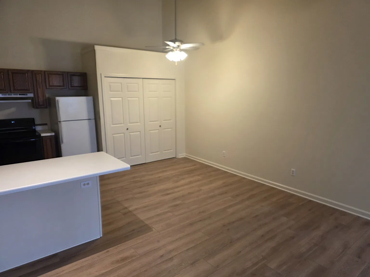 2 bed, 1200 sqft, $1,700 — Photo 4