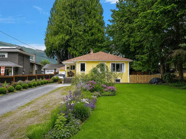 15 King George St S, Lake Cowichan, BC V0R 2G0